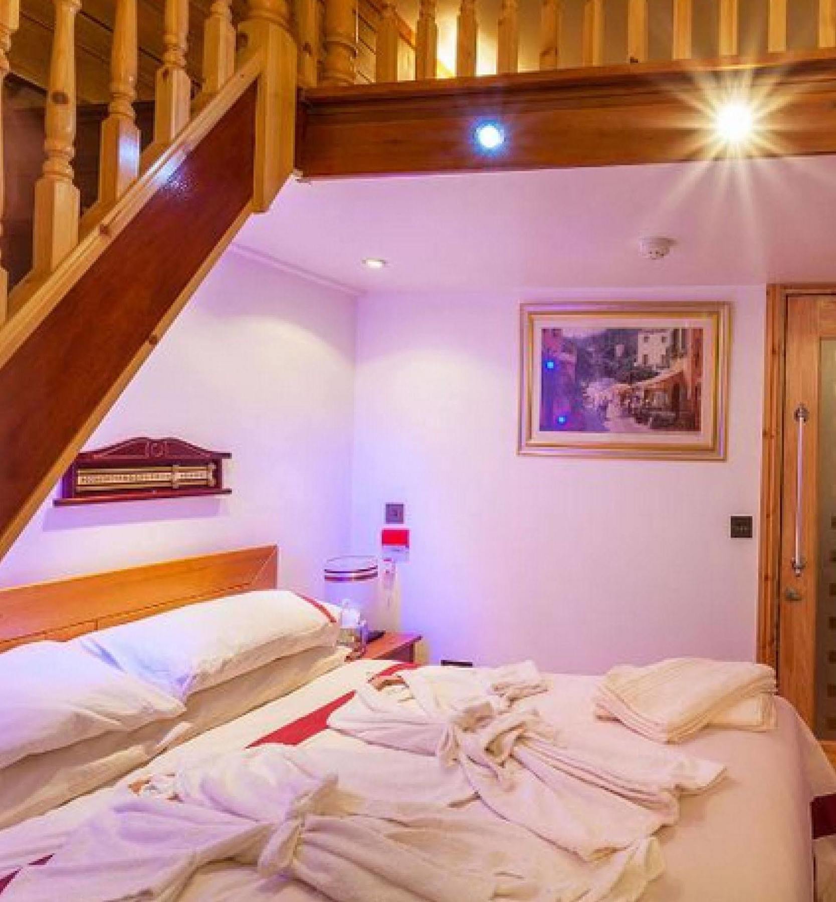 F3 2 Bedroomed Town House - Free Parking - Super 150 Mbps Wifi Near Gavin N Stacey Film House - 1 Free Dog Allowed 巴里 外观 照片