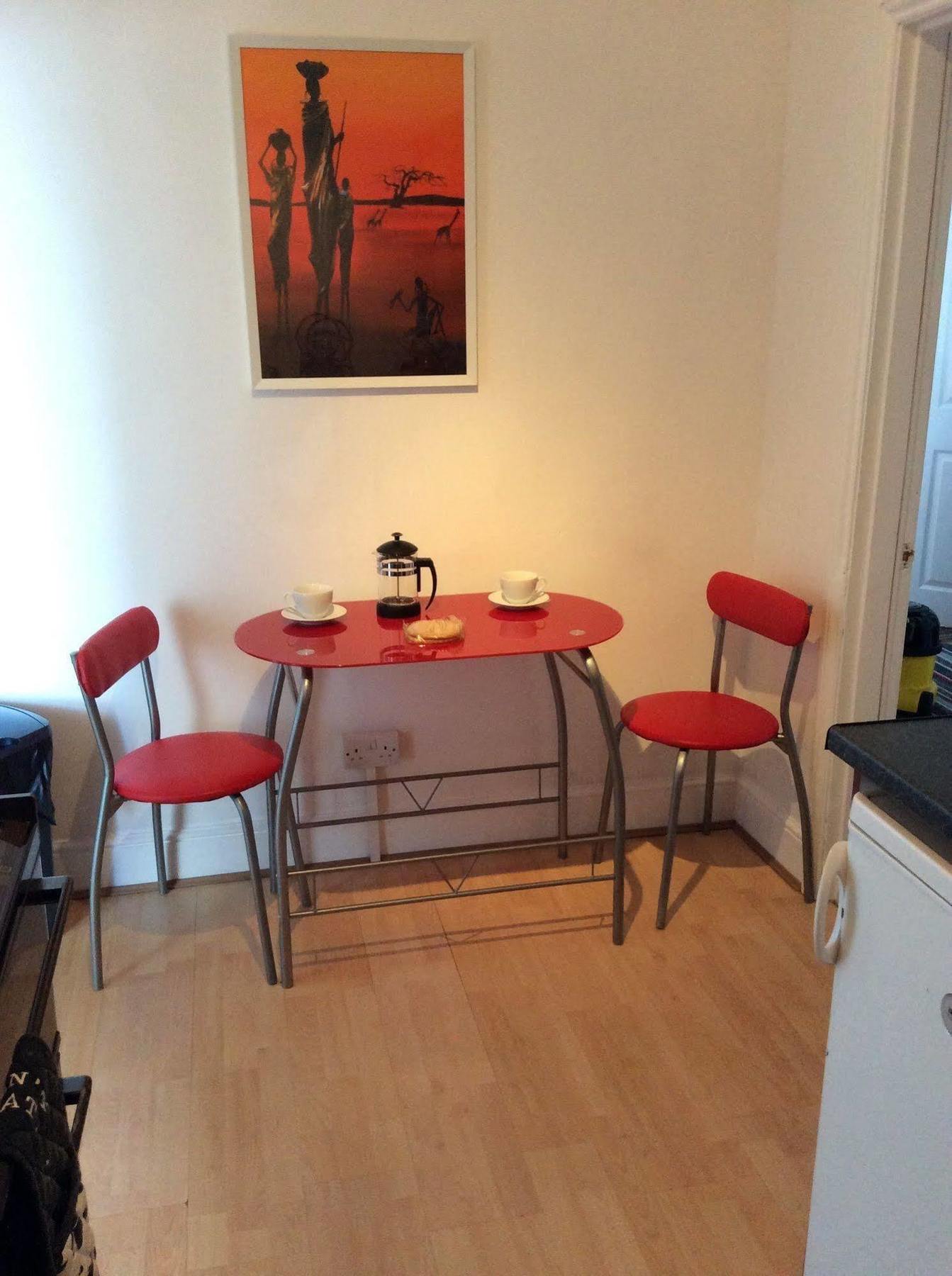 F3 2 Bedroomed Town House - Free Parking - Super 150 Mbps Wifi Near Gavin N Stacey Film House - 1 Free Dog Allowed 巴里 外观 照片